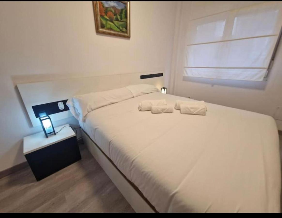 Apartamento Con Terraza Y Parking Gijón Rom bilde