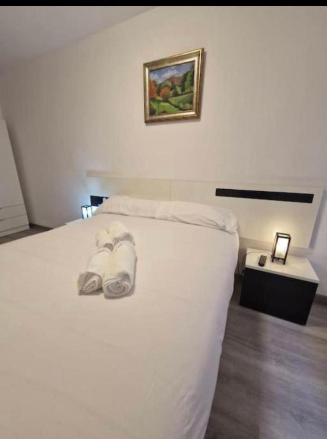 Apartamento Con Terraza Y Parking Gijón Rom bilde