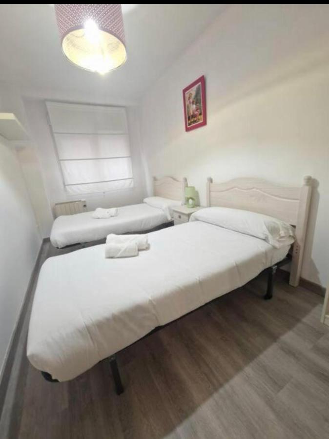 Apartamento Con Terraza Y Parking Gijón Rom bilde